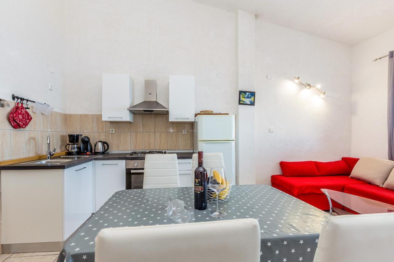 Private Accommodation Stara Baška Zewnętrze zdjęcie