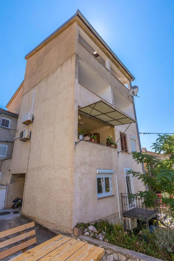Private Accommodation Stara Baška Zewnętrze zdjęcie