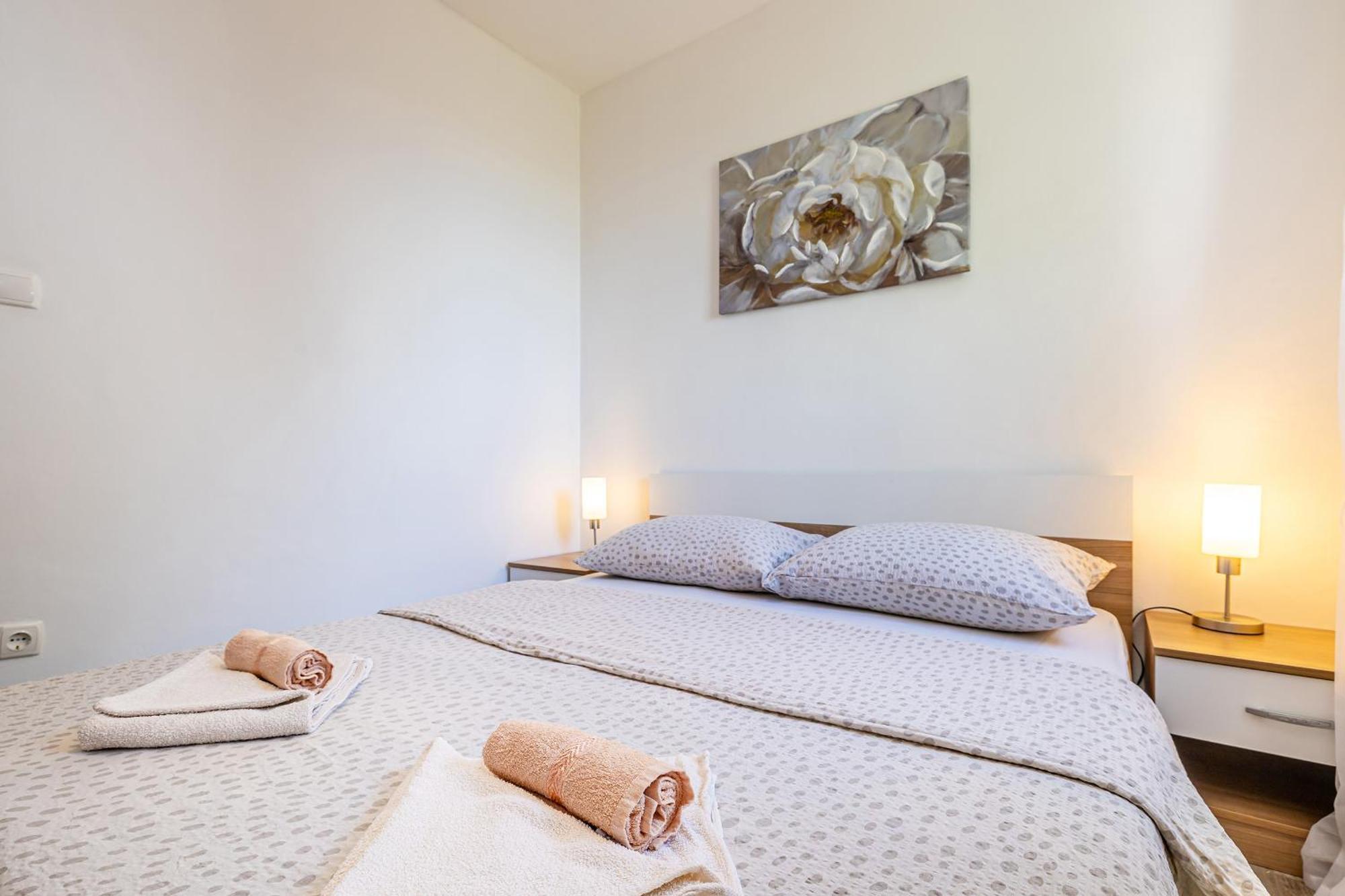 Private Accommodation Stara Baška Zewnętrze zdjęcie